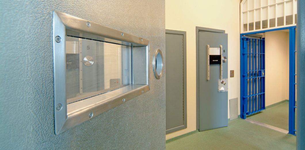 Top Clear Ballistic and Containment-Grade Materials for Performance Glazing